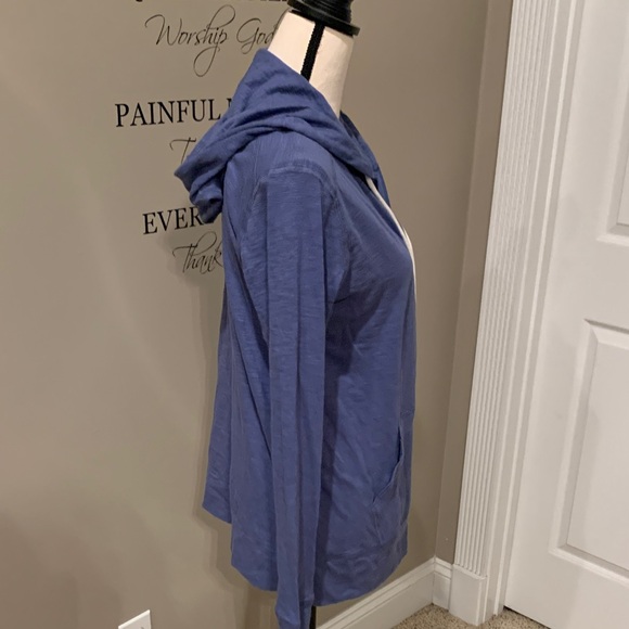 Eddie Bauer Women's Lightweight Indigo Zip-Up Hoodie - Picture 2 of 5